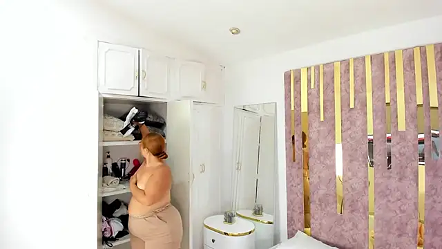 LeahxBarker online show from February 24, 11:19 pm