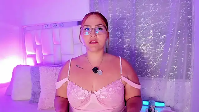 LeahxBarker online show from February 17, 1:57 am