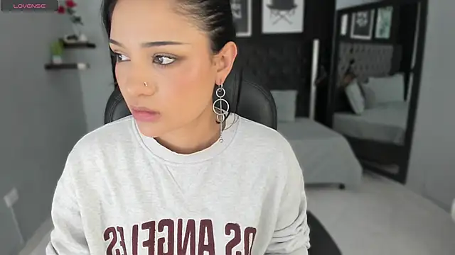 Snapshot of renee_shelby_ chatting on January 15, 7:50 pm renee shelby online show from January 15, 7:50 pm