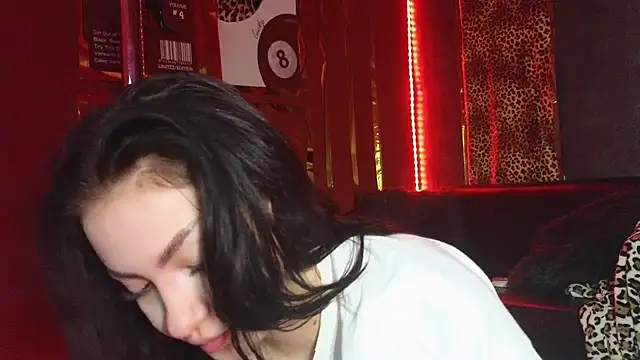 Snapshot of alissa4blonde chatting on September 25, 5:00 am alissa4blonde online show from September 25, 5:00 am