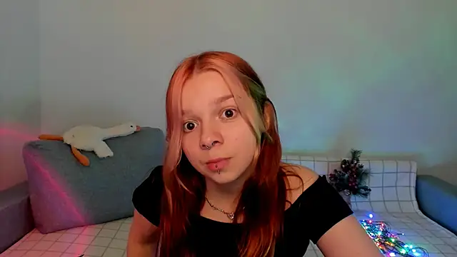 Snapshot of crystal_lilith chatting on December 26, 5:15 am crystal lilith online show from December 26, 5:15 am