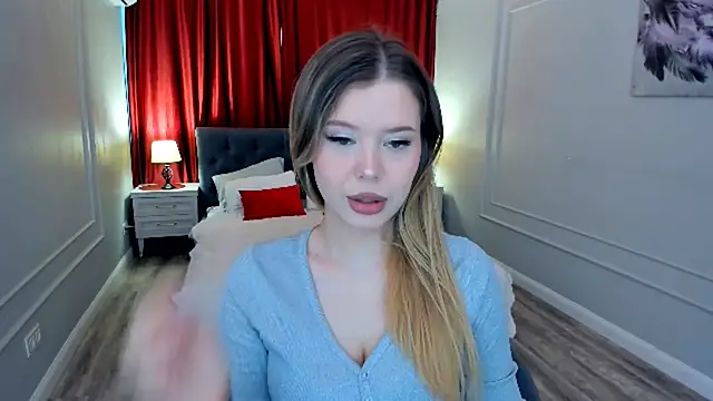 FollowLovee online show from April 2, 3:48 am