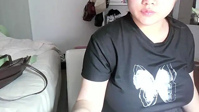 iamMalixxx online show from March 26, 2:11 pm