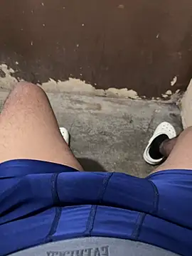 Snapshot of Luis455gomez chatting on December 11, 2:52 am Luis455gomez online show from December 11, 2:52 am