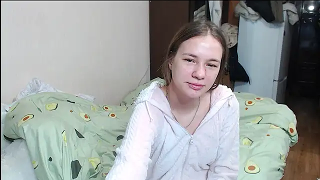 Snapshot of leila_bambi_ chatting on January 12, 10:45 am leila bambi online show from January 12, 10:45 am
