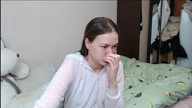 Snapshot of leila_bambi_ chatting on January 24, 7:18 pm leila bambi online show from January 24, 7:18 pm