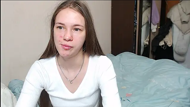 Snapshot of leila_bambi_ chatting on February 5, 8:43 am leila bambi online show from February 5, 8:43 am