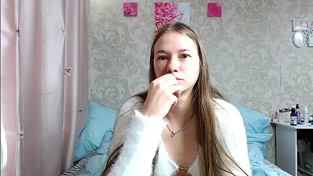Snapshot of leila_bambi_ chatting on September 12, 4:56 am leila bambi online show from September 12, 4:56 am