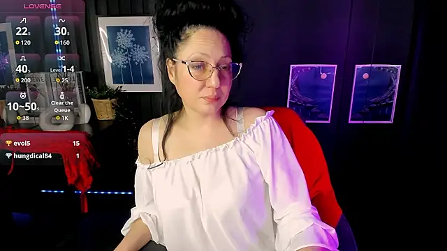 Anita Muse online show from March 8, 2:10 pm