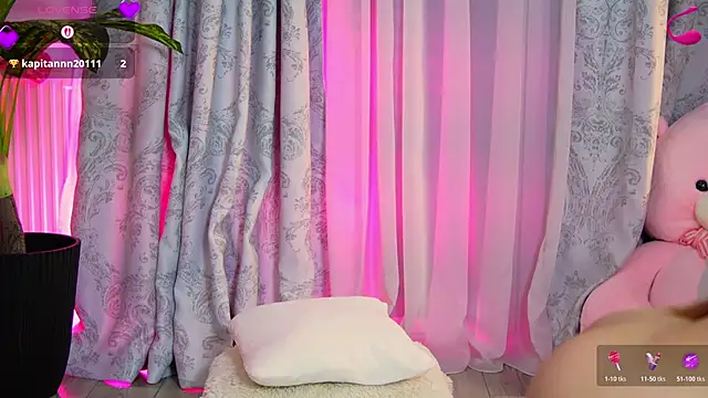 EvaSparks  online show from May 12, 11:02 pm