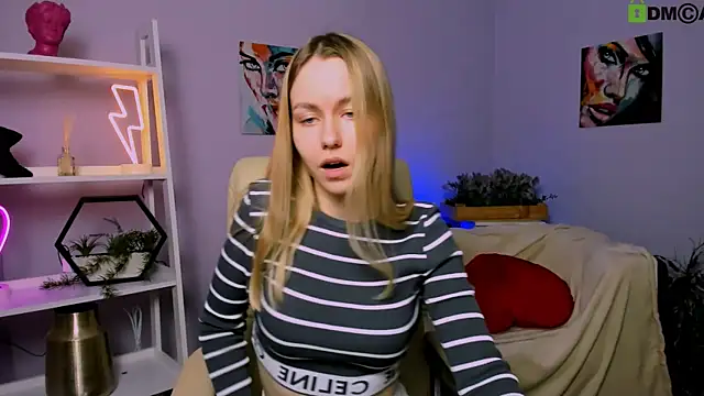mary mooore online show from February 4, 2:32 pm