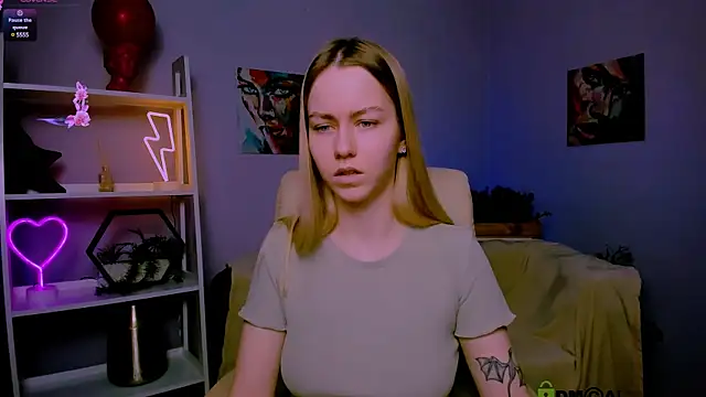 mary mooore online show from February 24, 10:04 am