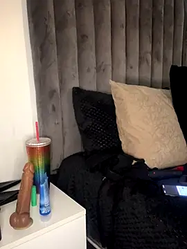 Noha-Sexy online show from December 1, 9:25 am