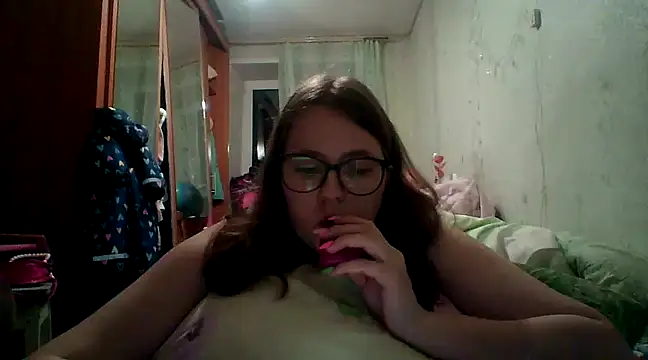 Snapshot of DesireMelissa chatting on January 8, 3:17 pm DesireMelissa online show from January 8, 3:17 pm