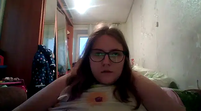 Snapshot of DesireMelissa chatting on January 9, 5:44 am DesireMelissa online show from January 9, 5:44 am