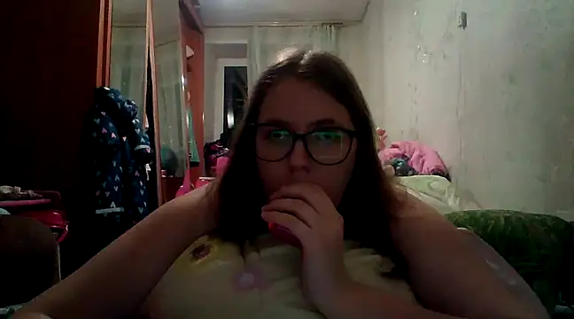Snapshot of DesireMelissa chatting on January 9, 3:12 pm DesireMelissa online show from January 9, 3:12 pm