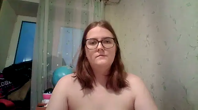 Snapshot of DesireMelissa chatting on January 13, 1:49 pm DesireMelissa online show from January 13, 1:49 pm