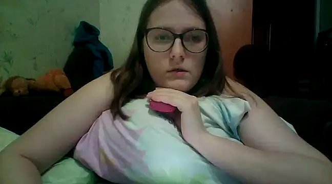 Snapshot of DesireMelissa chatting on January 14, 7:06 am DesireMelissa online show from January 14, 7:06 am