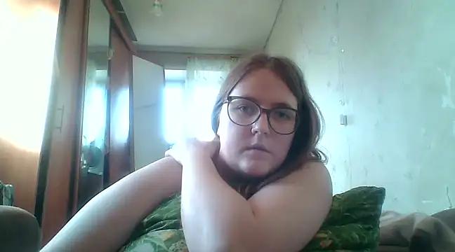 Snapshot of DesireMelissa chatting on February 22, 12:19 pm DesireMelissa online show from February 22, 12:19 pm