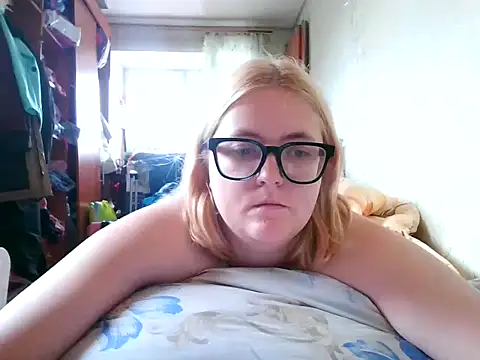 DesireMelissa online show from October 9, 7:39 am