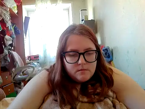 DesireMelissa online show from May 13, 6:33 am