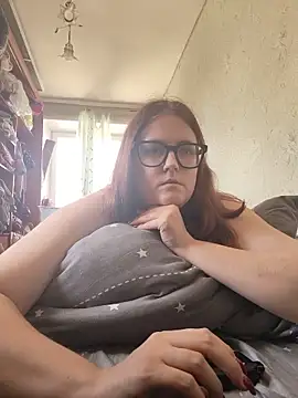 DesireMelissa online show from May 17, 9:49 am