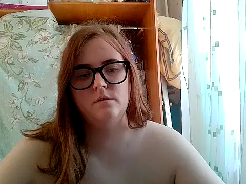 Snapshot of DesireMelissa chatting on May 28, 1:19 pm DesireMelissa online show from May 28, 1:19 pm