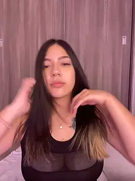 Latina vanessa online show from January 8, 2:14 am