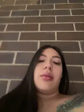 Snapshot of Latina_vanessa chatting on March 19, 9:30 pm Latina vanessa online show from March 19, 9:30 pm