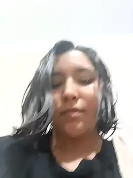 Snapshot of Zetrionn chatting on February 25, 2:58 am Zetrionn online show from February 25, 2:58 am