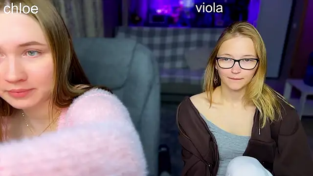 ChloeMillerMeow online show from October 6, 7:44 pm