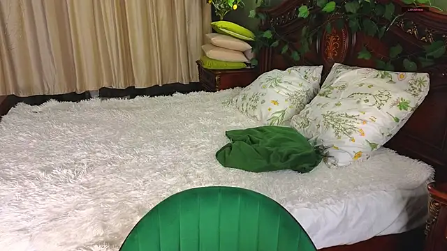 SquirtBabee online show from February 25, 3:32 pm