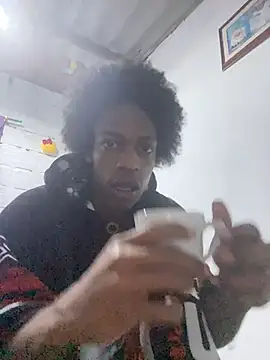 Larry-n-clouds online show from March 31, 4:02 am