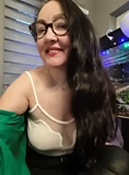 Snapshot of CamilleDesire chatting on October 10, 4:39 pm CamilleDesire online show from October 10, 4:39 pm
