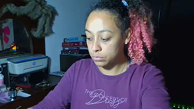 Cata Blue   online show from November 17, 3:40 pm