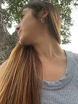 Nicol Swift  online show from January 27, 6:31 pm