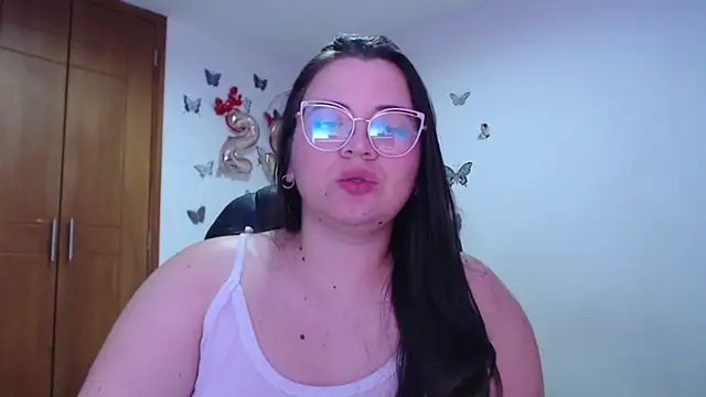 Snapshot of Sarahros1 chatting on January 9, 1:18 am Sarahros1 online show from January 9, 1:18 am