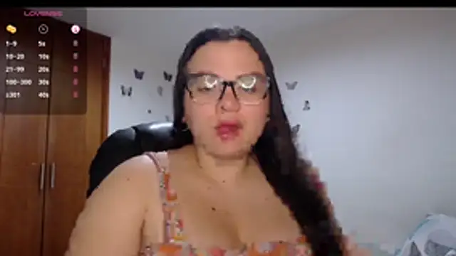 Sarahros1 online show from January 17, 11:52 pm