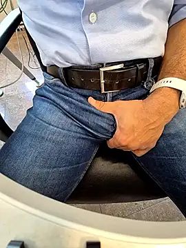 alessandroman2114 online show from September 30, 10:31 am