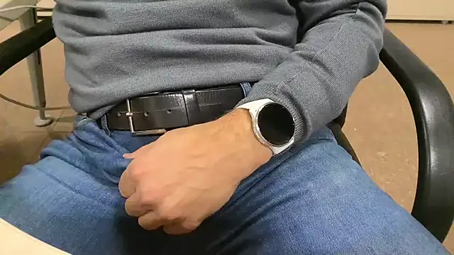 alessandroman2114 online show from November 7, 5:24 pm