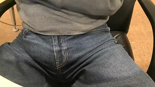 alessandroman2114 online show from January 8, 5:26 pm