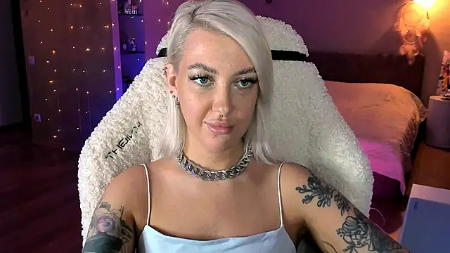 tykioty Miley online show from November 14, 12:15 pm