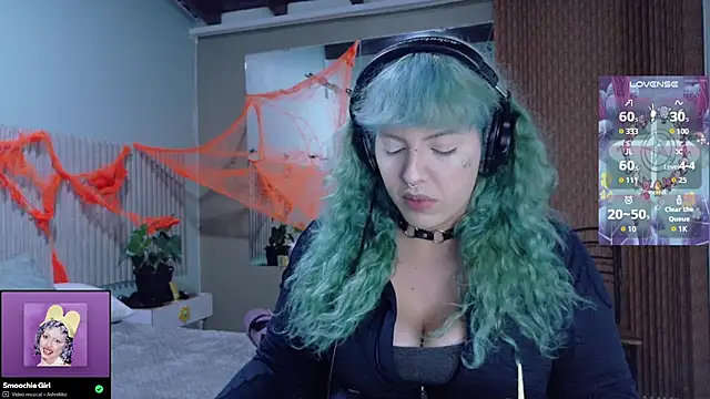 Snapshot of Eli666uwu chatting on October 24, 4:53 am Eli666uwu online show from October 24, 4:53 am