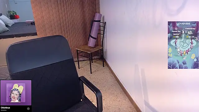 Snapshot of Eli666uwu chatting on November 5, 9:59 pm Eli666uwu online show from November 5, 9:59 pm