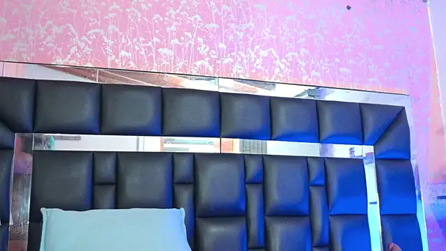 Snapshot of sh_malala chatting on September 22, 7:16 pm sh malala online show from September 22, 7:16 pm