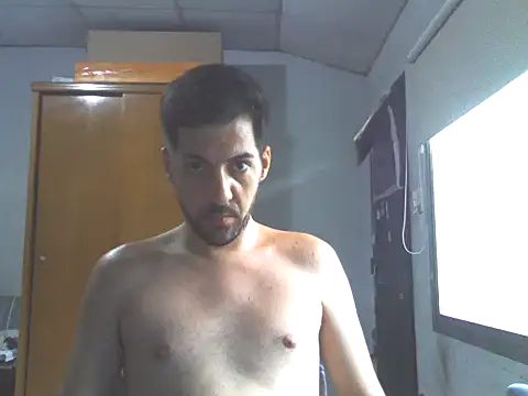 Snapshot of nicedick_bro chatting on February 3, 10:00 pm nicedick bro online show from February 3, 10:00 pm