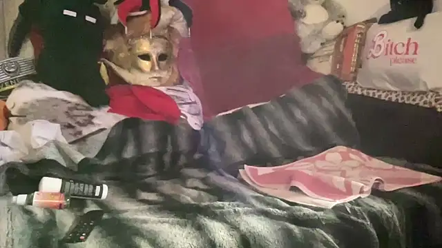 Snapshot of EroticVenetian chatting on October 27, 8:07 am EroticVenetian online show from October 27, 8:07 am