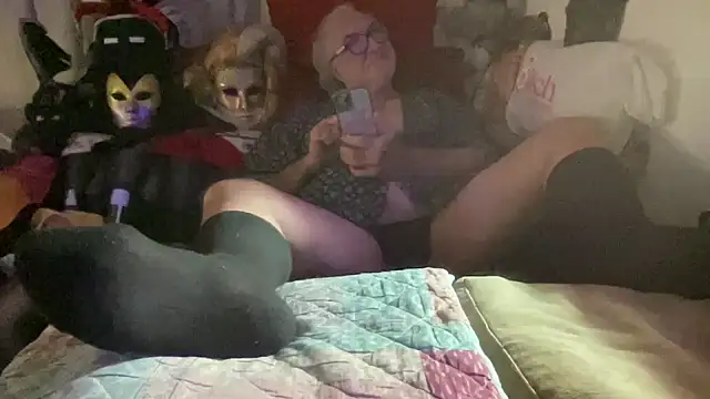 EroticVenetian online show from December 2, 4:18 am