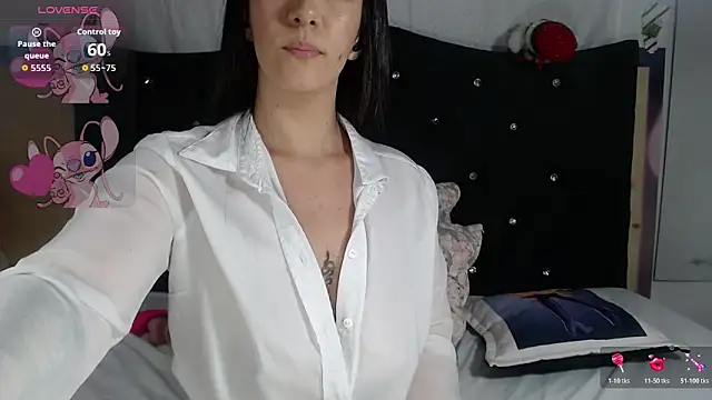 Snapshot of nikol_winick chatting on June 10, 10:30 pm nikol winick online show from June 10, 10:30 pm