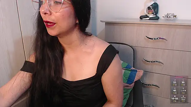 Snapshot of Karla_hernandez_ chatting on December 16, 10:20 am Karla hernandez online show from December 16, 10:20 am